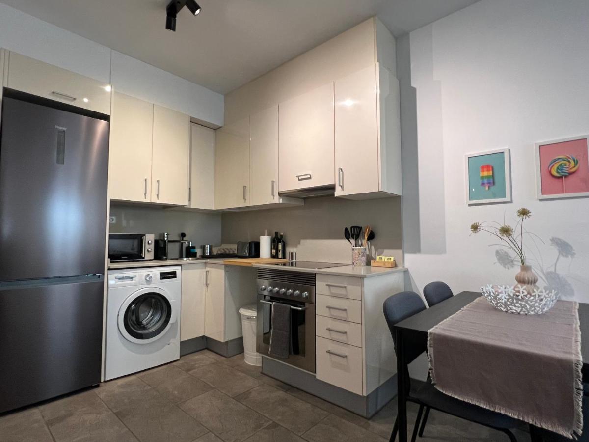 Cozy Apartment Well-Located In Terrassa, Barcelona Exterior foto